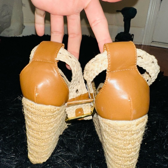 used - Picture 4 of 7